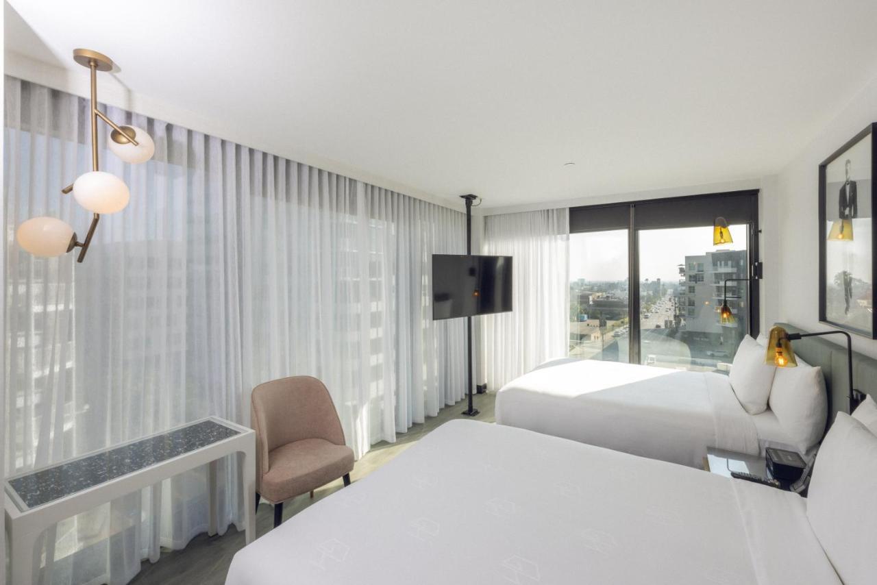 The Godfrey Hollywood 4*