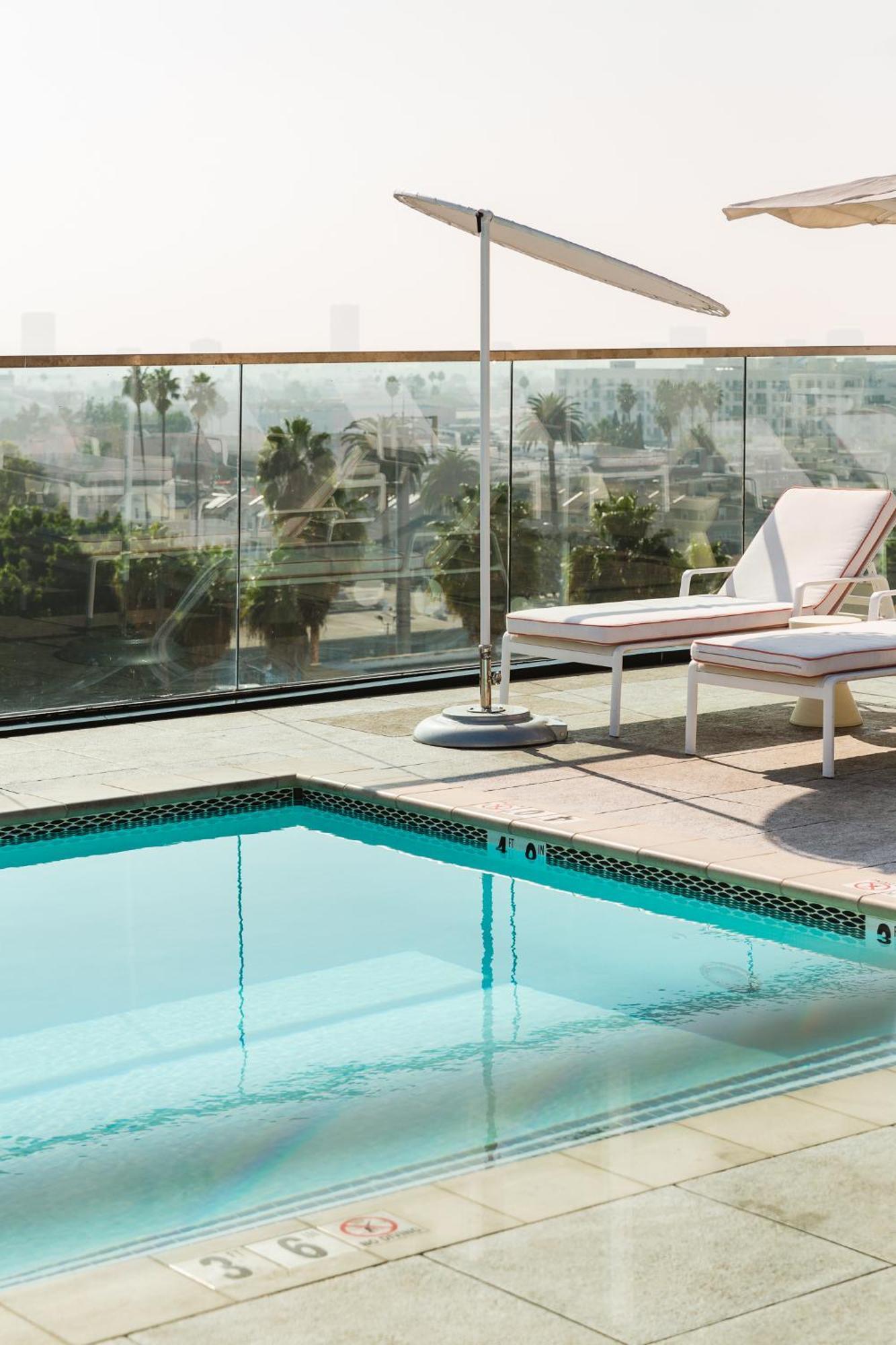 Hotel The Godfrey Hollywood 4*